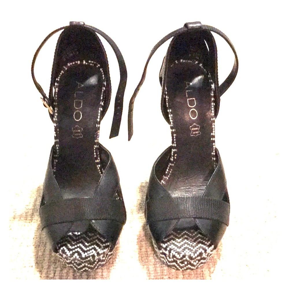 Aldo Size 6 Black white zig zag high heel sexy fmp